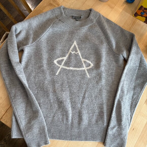 Aether Sweater - Picture 1 of 4
